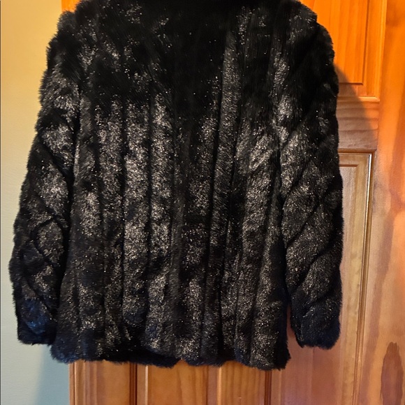 Vintage Black Faux Fur Coat - Picture 7 of 7